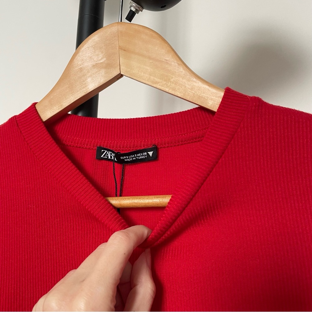 Zara Red Ribbed Top - Picture 5 of 5